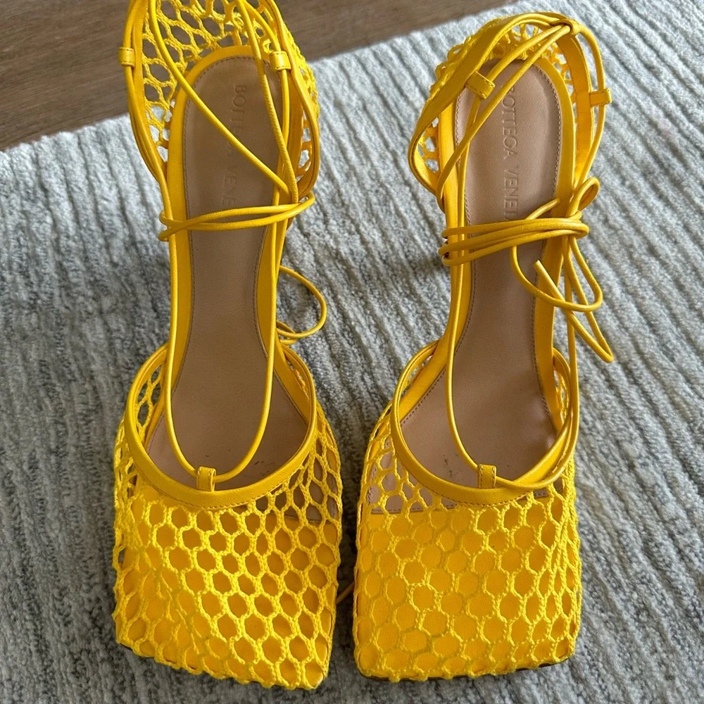 Bottega Veneta Stretch Lace-Up Sandal - Picture 2 of 7